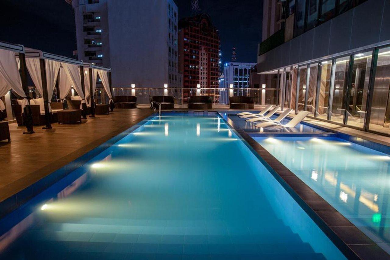 Coro Hotel Makati City Ngoại thất bức ảnh