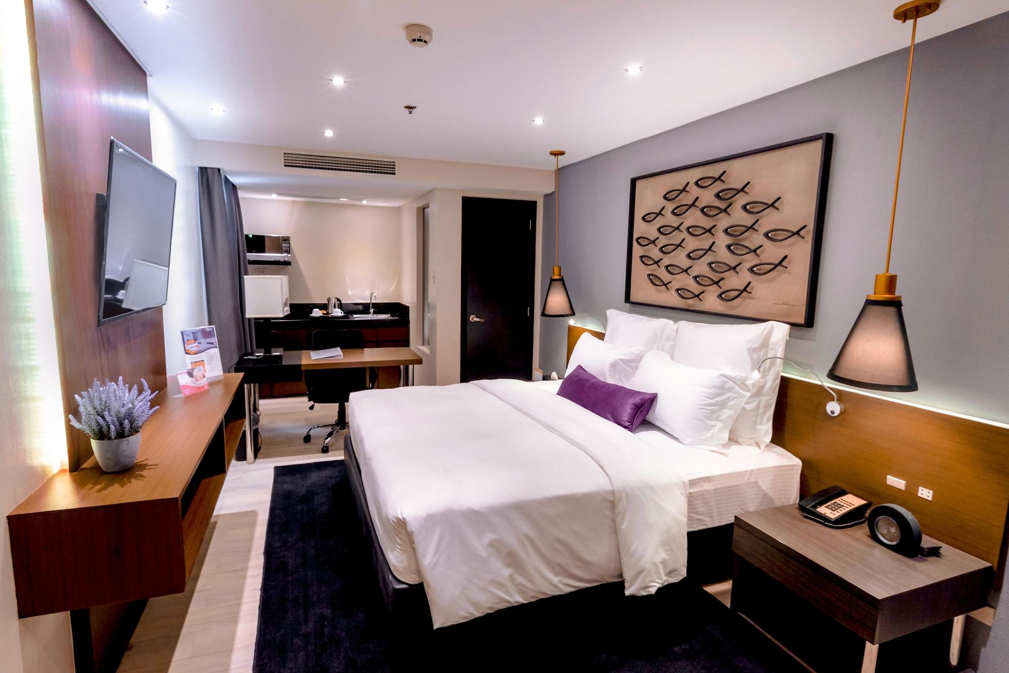 Coro Hotel Makati City Ngoại thất bức ảnh