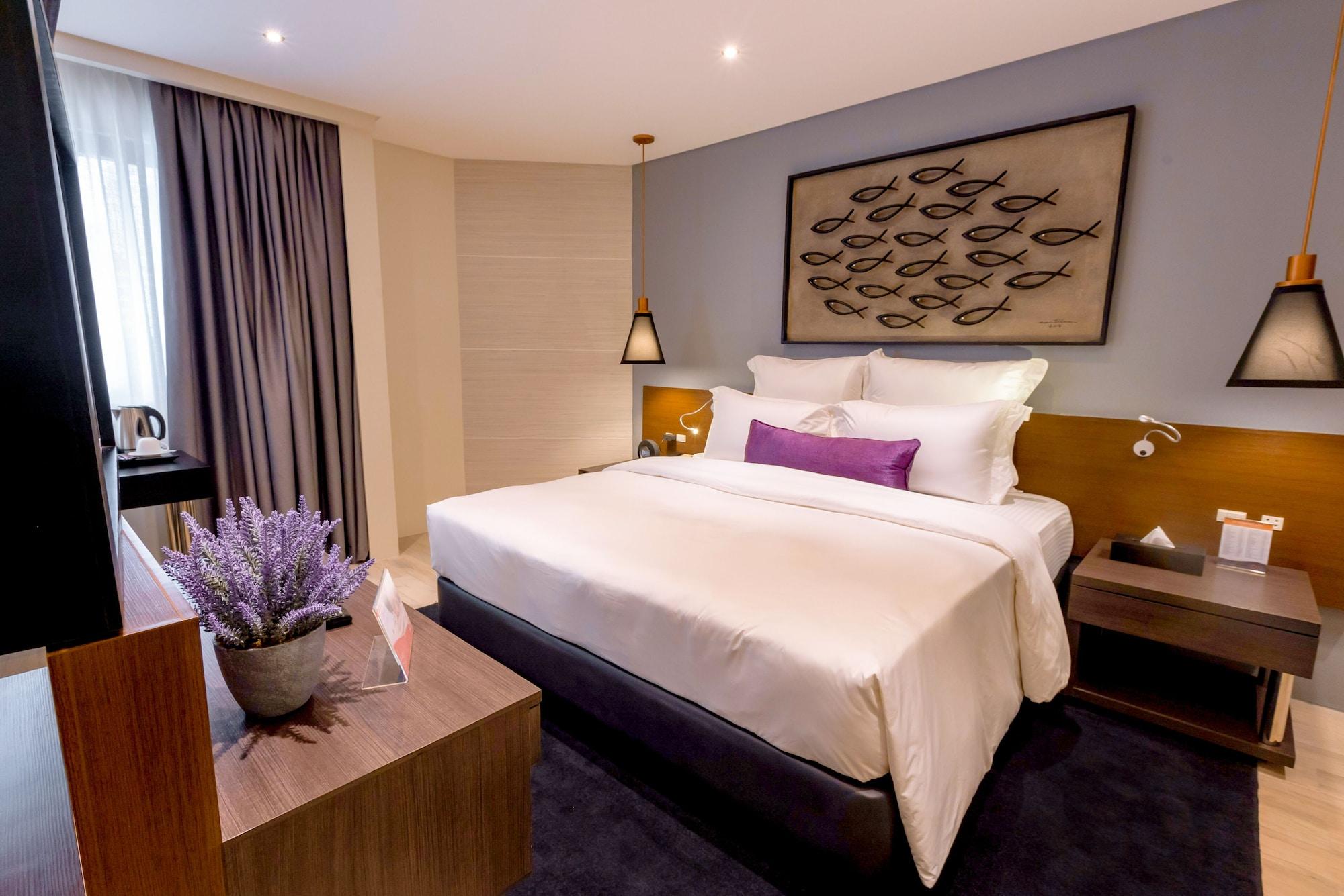 Coro Hotel Makati City Ngoại thất bức ảnh