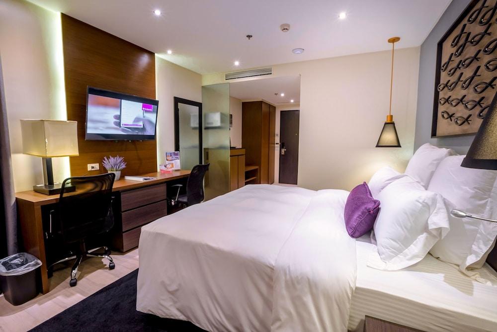 Coro Hotel Makati City Ngoại thất bức ảnh