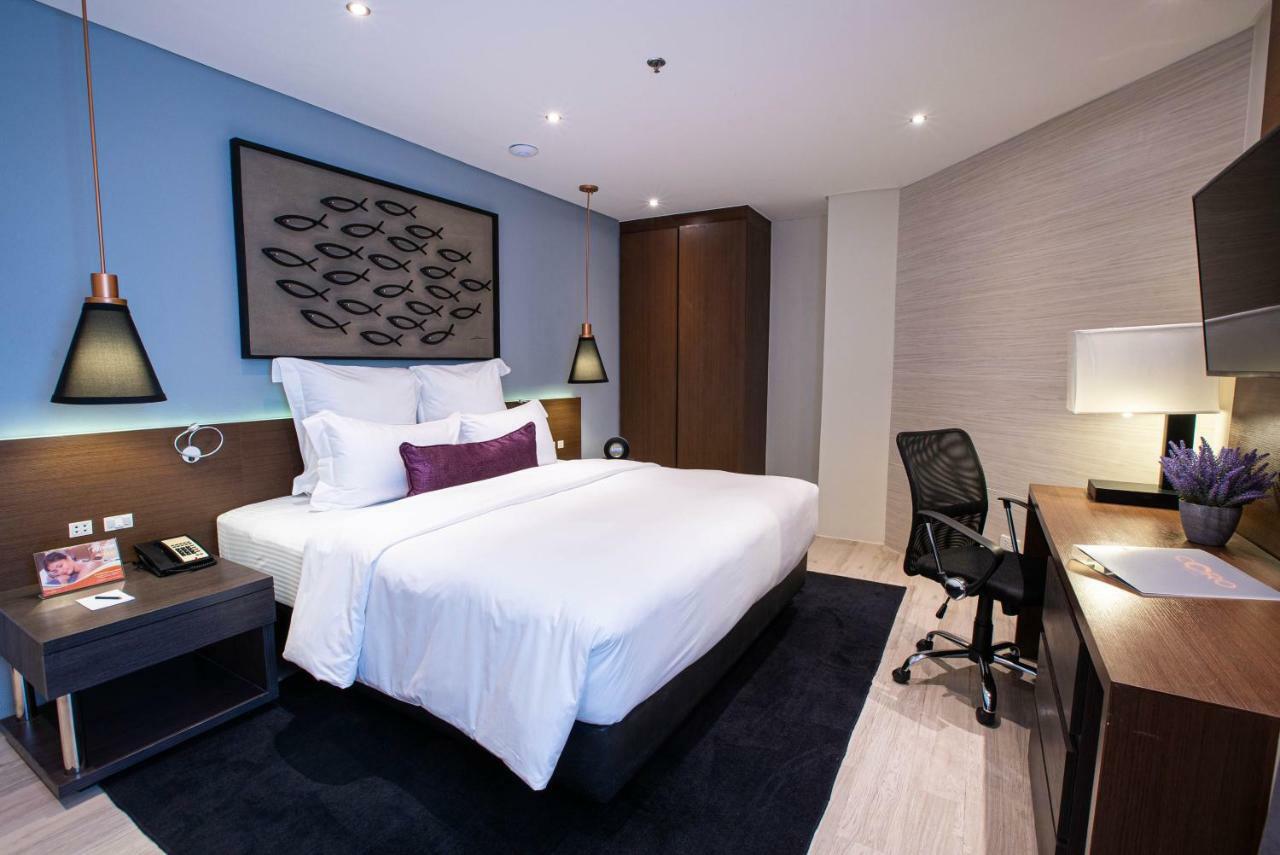 Coro Hotel Makati City Ngoại thất bức ảnh
