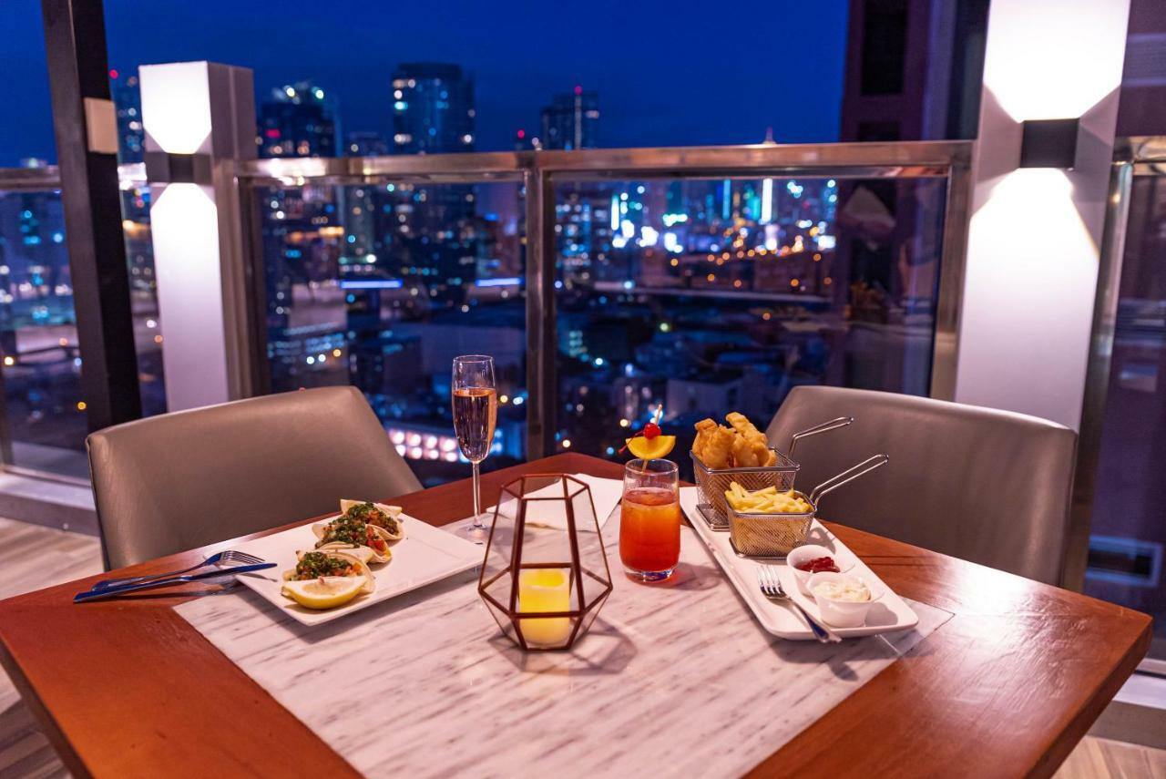 Coro Hotel Makati City Ngoại thất bức ảnh